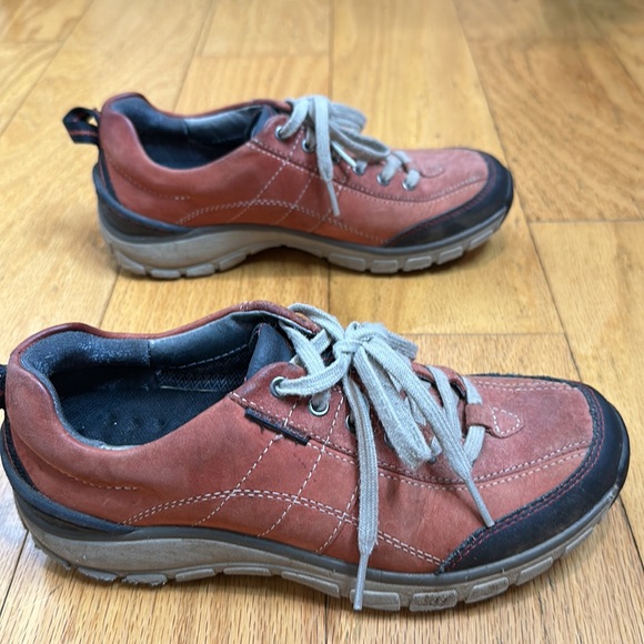 Clark’s Wave Walk Shoe in Teracotta Size 5.5M - Picture 3 of 6